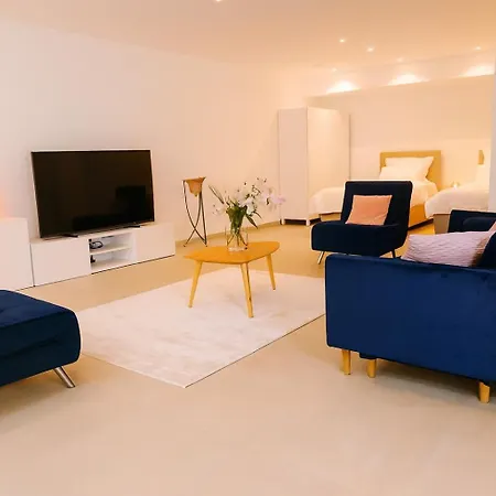 شقة Stylisches-loft-apartment Mit Terrasse *