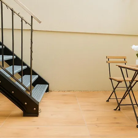 Stylisches-loft-apartment Mit Terrasse Munich